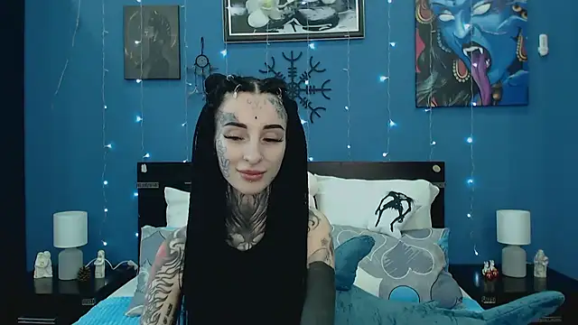 Snapshot of Velvetbat chatting on April 2026 07:11:01 AM Velvetbat online show from April 2026 07:11:01 AM