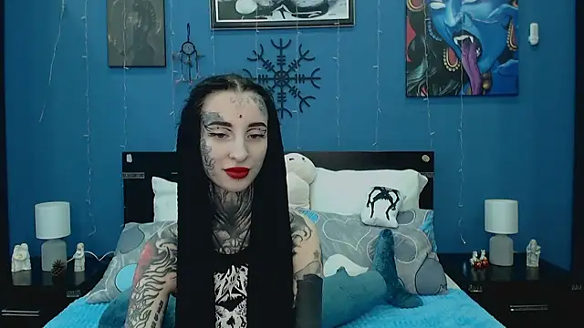 Snapshot of Velvetbat chatting on May 2026 07:01:02 AM Velvetbat online show from May 2026 07:01:02 AM