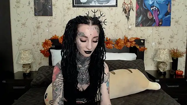 Snapshot of Velvetbat chatting on November 2025 07:02:01 AM Velvetbat online show from November 2025 07:02:01 AM