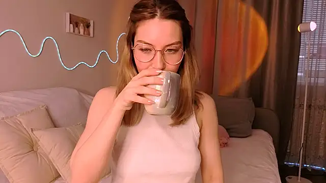 Snapshot of Lilo_Sims chatting on October 2025 01:50:02 AM Lilo Sims online show from October 2025 01:50:02 AM