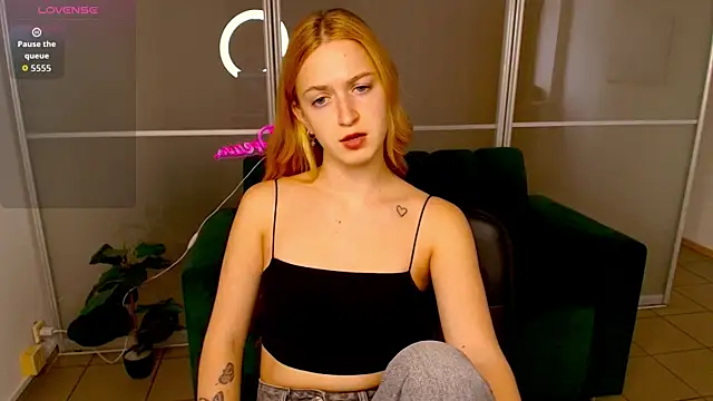 MirandaMayers online show from October 2025 11:44:01 AM