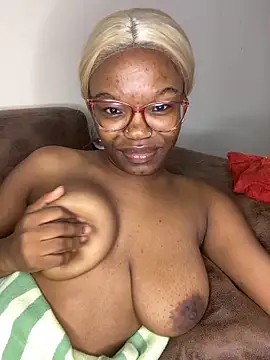 YummyMelanin117 online show from February 2026 09:04:01 PM