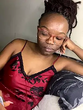 YummyMelanin117 online show from January 2026 12:25:01 AM