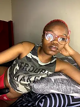 YummyMelanin117 online show from October 2025 07:25:02 PM
