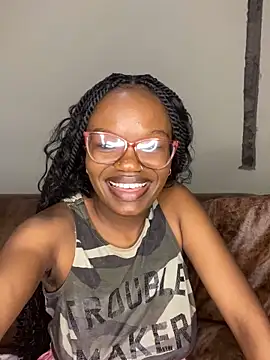 YummyMelanin117 online show from February 2026 06:35:01 PM