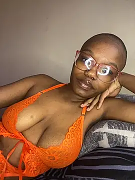 Snapshot of YummyMelanin117 chatting on October 2025 07:53:02 AM YummyMelanin117 online show from October 2025 07:53:02 AM