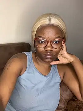 YummyMelanin117 online show from February 2026 10:11:01 PM