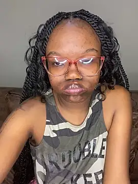 YummyMelanin117 online show from February 2026 10:31:01 PM