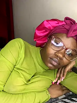 Snapshot of YummyMelanin117 chatting on November 2025 08:13:02 PM YummyMelanin117 online show from November 2025 08:13:02 PM