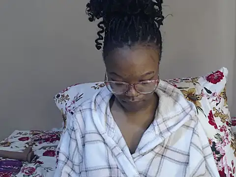 YummyMelanin117 online show from March 2026 12:50:02 PM