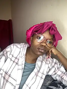 Snapshot of YummyMelanin117 chatting on November 2025 05:08:01 AM YummyMelanin117 online show from November 2025 05:08:01 AM