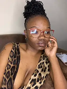 YummyMelanin117 online show from March 2026 11:54:02 PM