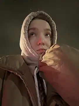 Snapshot of bambi_lu chatting on November 2025 05:06:01 PM bambi lu online show from November 2025 05:06:01 PM