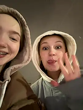 Snapshot of bambi_lu chatting on November 2025 04:54:01 PM bambi lu online show from November 2025 04:54:01 PM