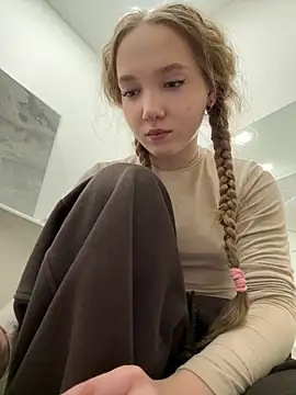 bambi lu online show from March 2026 06:30:01 PM