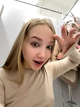 Snapshot of bambi_lu chatting on November 2025 06:12:01 PM bambi lu online show from November 2025 06:12:01 PM