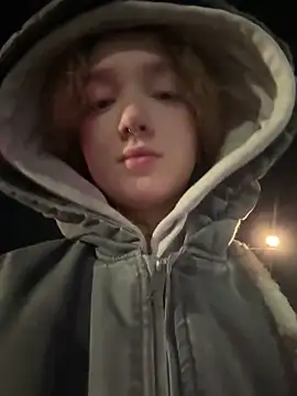 bambi lu online show from March 2026 07:42:01 PM