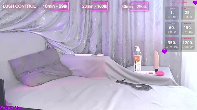 Snapshot of Rush-Bestie chatting on October 2025 10:35:02 AM Rush-Bestie online show from October 2025 10:35:02 AM