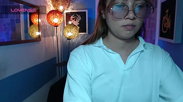 Fiorellaa delsd online show from September 2025 03:08:01 PM