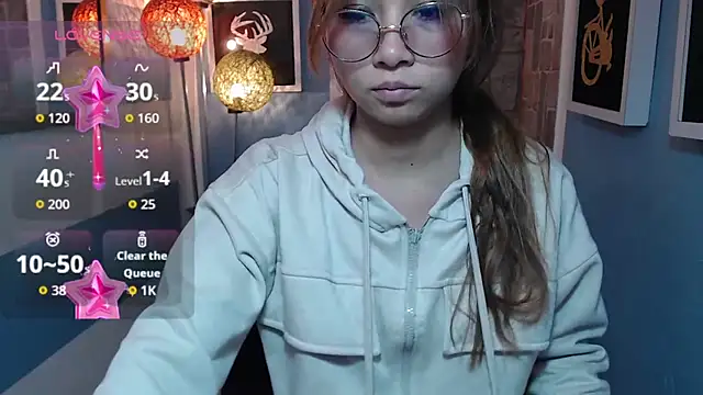 Fiorellaa delsd online show from October 2025 03:45:02 PM