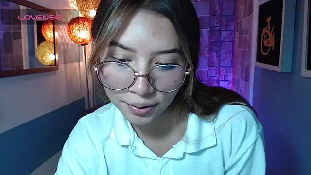 Fiorellaa delsd online show from October 2025 03:13:02 PM