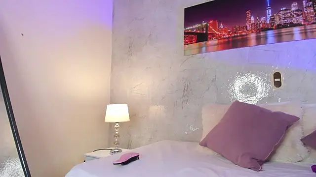 zaraquiinn online show from December 2025 04:24:02 PM