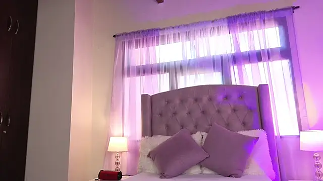 zaraquiinn online show from October 2025 02:08:02 PM