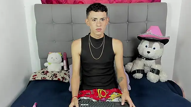 Snapshot of jeims_hotboy chatting on July 2026 01:18:01 PM jeims hotboy online show from July 2026 01:18:01 PM