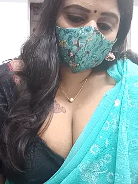 Snapshot of aparna99 chatting on November 2025 09:52:01 PM aparna99 online show from November 2025 09:52:01 PM