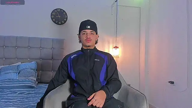 samxx muscle online show from December 2025 01:58:02 PM