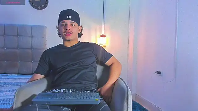 samxx muscle online show from December 2025 01:48:02 PM