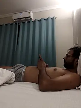 UAjit online show from November 2025 07:08:02 PM