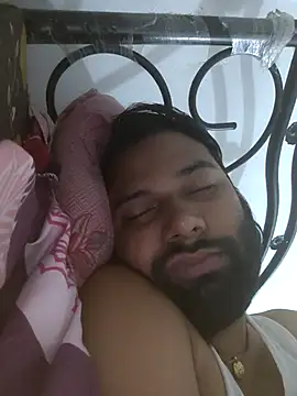 Snapshot of UAjit chatting on September 2025 09:57:02 PM UAjit online show from September 2025 09:57:02 PM