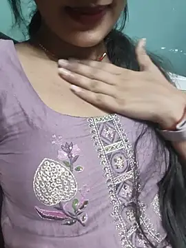 Eshwari Chopra online show from May 2026 11:32:02 PM