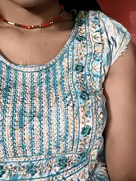 Eshwari Chopra online show from November 2025 03:43:01 AM