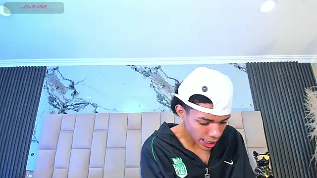 Snapshot of candyandmarilyn chatting on July 2026 08:59:02 PM candyandmarilyn online show from July 2026 08:59:02 PM