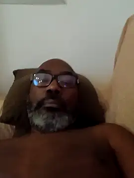 Bigmaumau54 online show from December 2025 01:11:01 AM