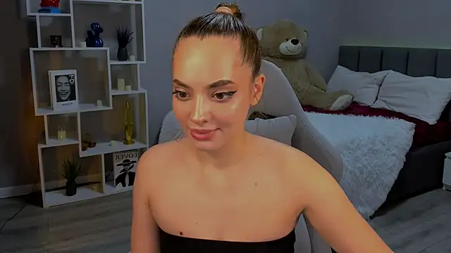 MelanieAlves online show from November 2025 06:08:01 PM