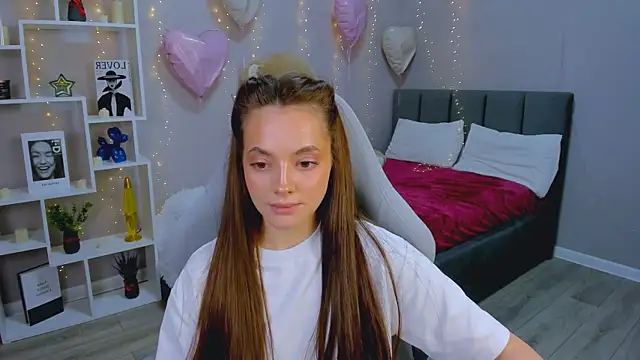 MelanieAlves online show from March 2026 06:00:01 PM