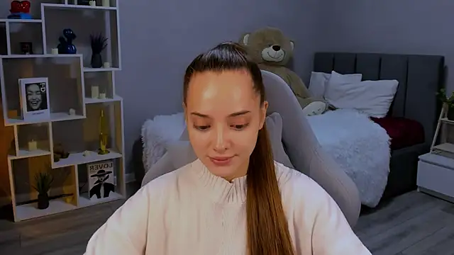 MelanieAlves online show from November 2025 06:09:01 PM