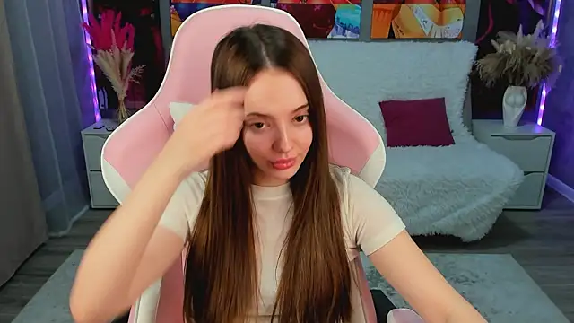 MelanieAlves online show from February 2026 06:25:01 PM