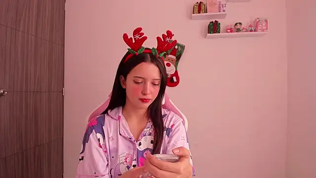 ImBunnyNova online show from December 2025 02:52:02 PM