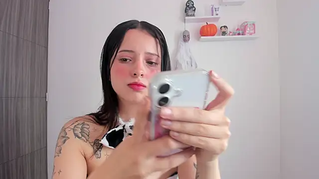 Snapshot of ImBunnyNova chatting on October 2025 02:13:01 PM ImBunnyNova online show from October 2025 02:13:01 PM