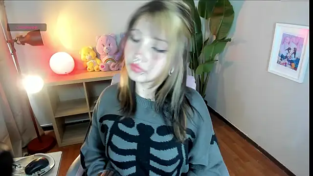 Snapshot of sukini_berry chatting on September 2025 12:55:02 PM sukini berry online show from September 2025 12:55:02 PM