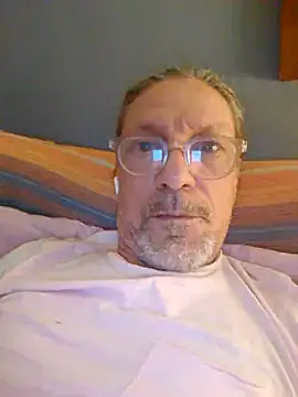 Deddyitalia3p online show from October 2025 09:59:01 PM