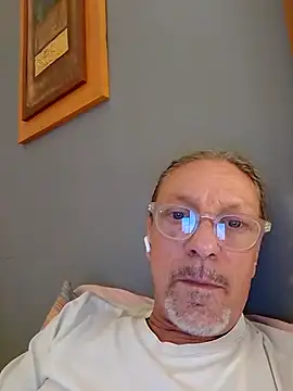 Deddyitalia3p online show from October 2025 06:20:01 PM