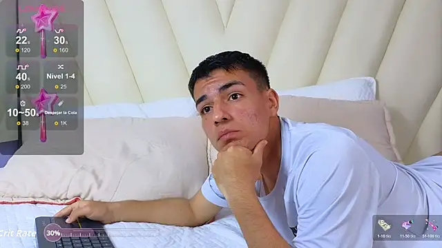Hotboy21  online show from October 2025 04:01:01 AM