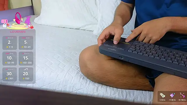 Hotboy21  online show from October 2025 03:49:01 AM