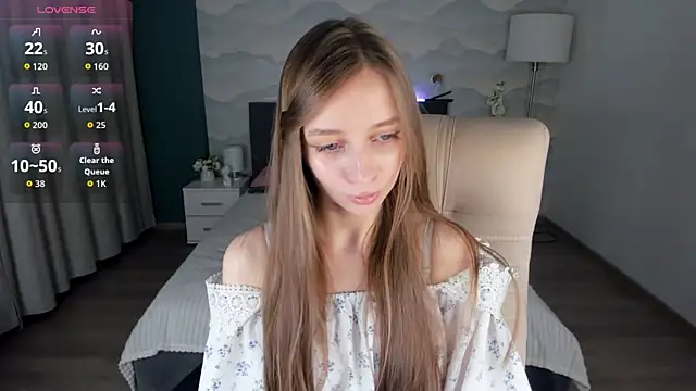 Snapshot of Amy_Waynee chatting on September 2025 08:08:02 PM Amy Waynee online show from September 2025 08:08:02 PM