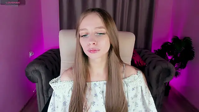 Snapshot of Amy_Waynee chatting on October 2025 04:32:02 PM Amy Waynee online show from October 2025 04:32:02 PM